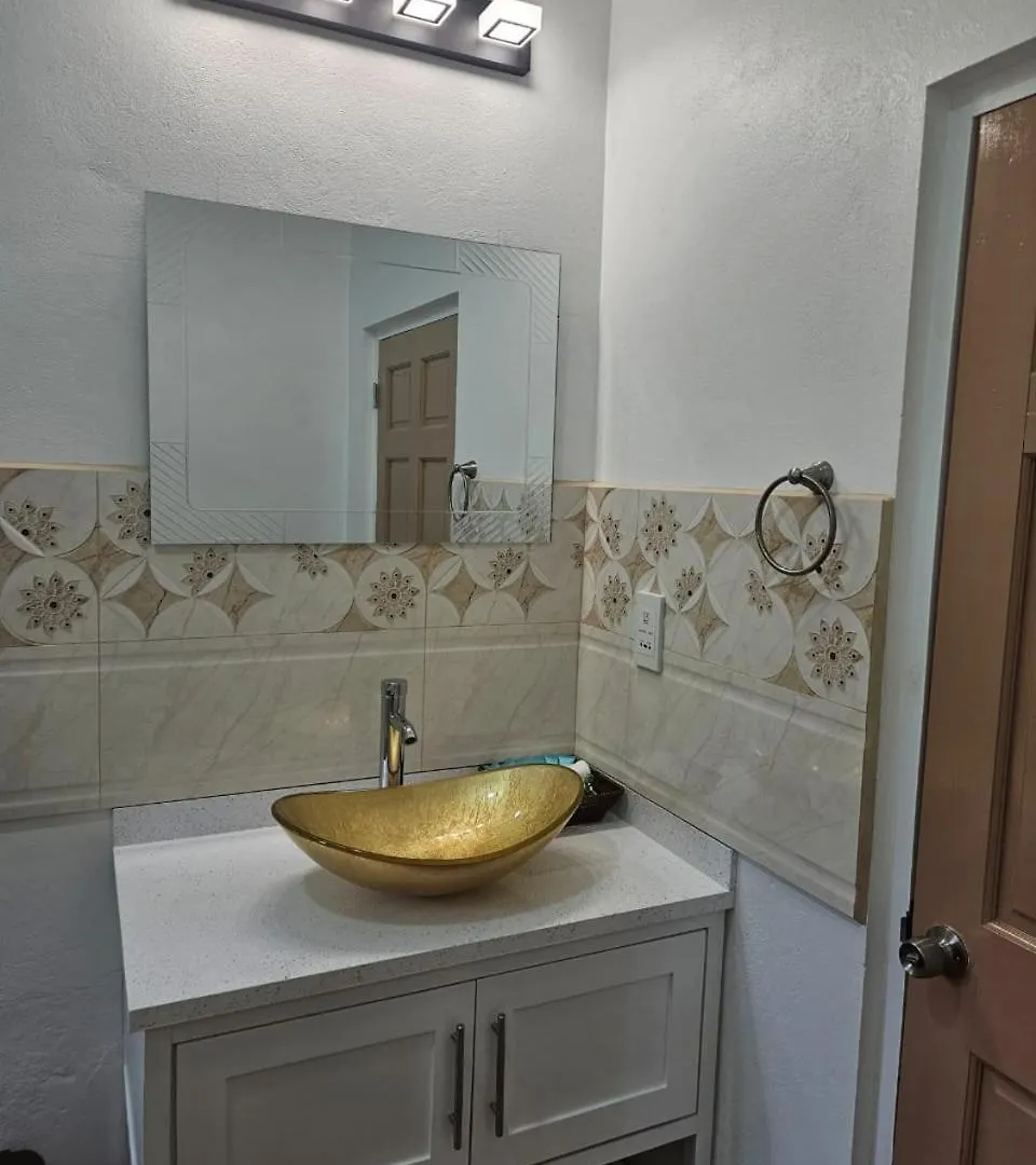 Agape Suites-Room 3- 1St Floor Soufrière Daire